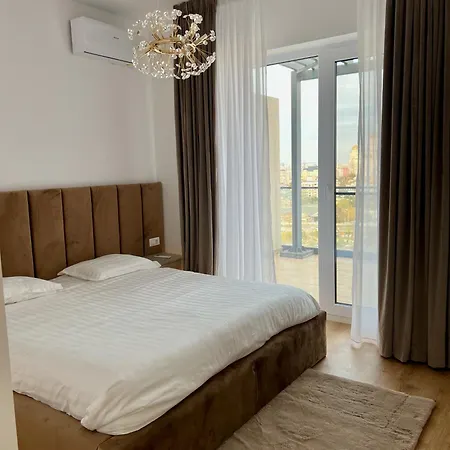 Perfect View At 11th Floor - Duplex Apartment Bukarest